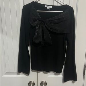 Chic Black Blouse with Bow Accent